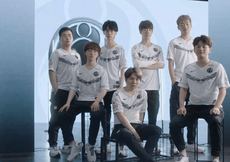 为选手提供 为选手提供