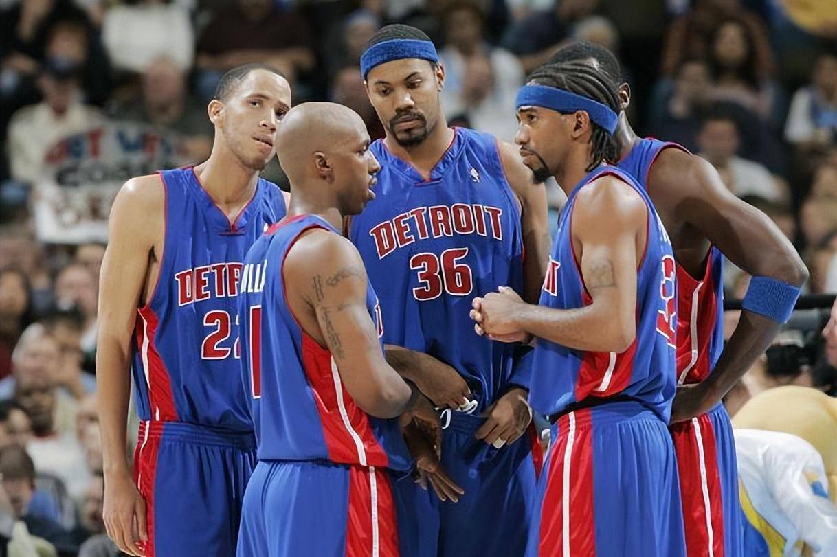 球与压迫 球与压迫