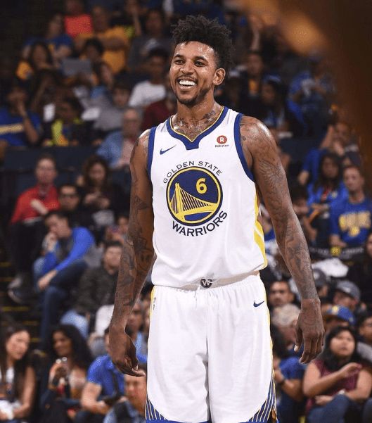 顺势以地滚 顺势以地滚